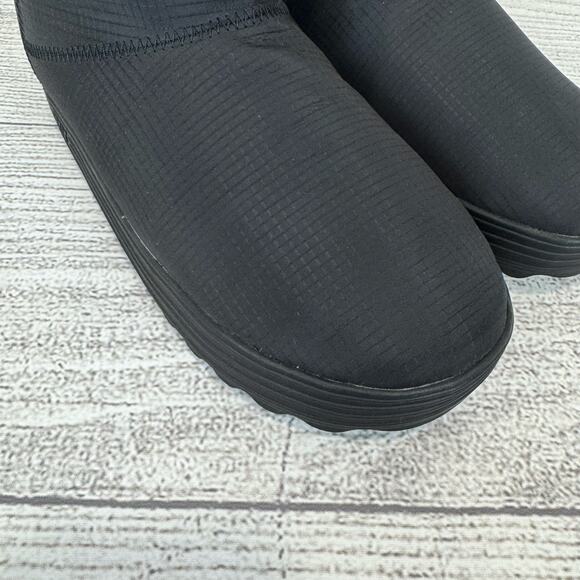 Roxy Women's Black Faux Fur Lined Pull On Booties Size 10 - Picture 6 of 8